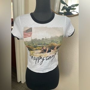 Mighty Fine T shirt Size M
Happy Camper 
Like New!! 50% polyester/ 50% cotton